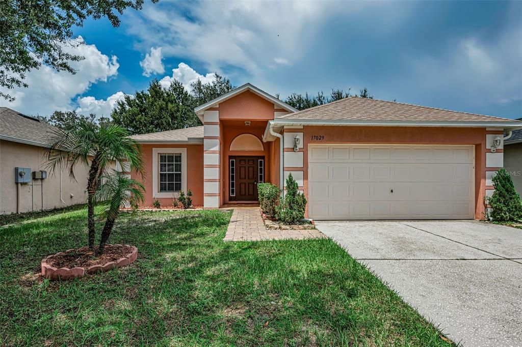 For Rent: $2,660 (3 beds, 2 baths, 1612 Square Feet)