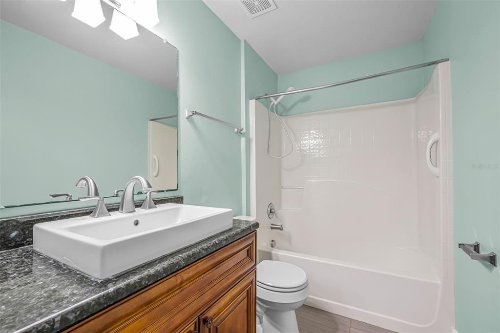 For Rent: $2,660 (3 beds, 2 baths, 1612 Square Feet)