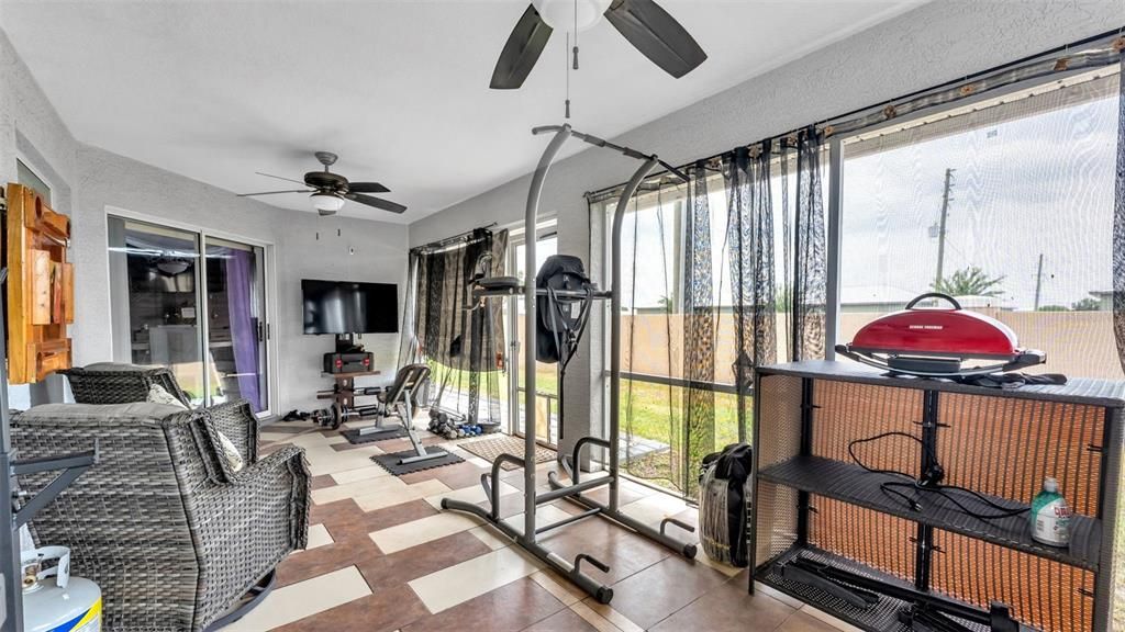 На продажу: $370,000 (3 спален, 2 ванн, 1837 Квадратных фут)