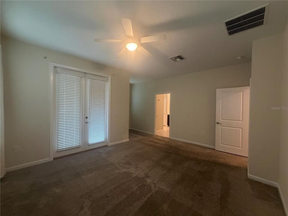 En Renta: $2,495 (5 camas, 3 baños, 2522 Pies cuadrados)