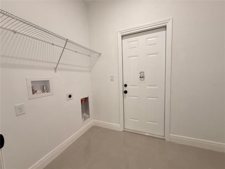 В аренду: $2,195 (3 спален, 2 ванн, 1845 Квадратных фут)