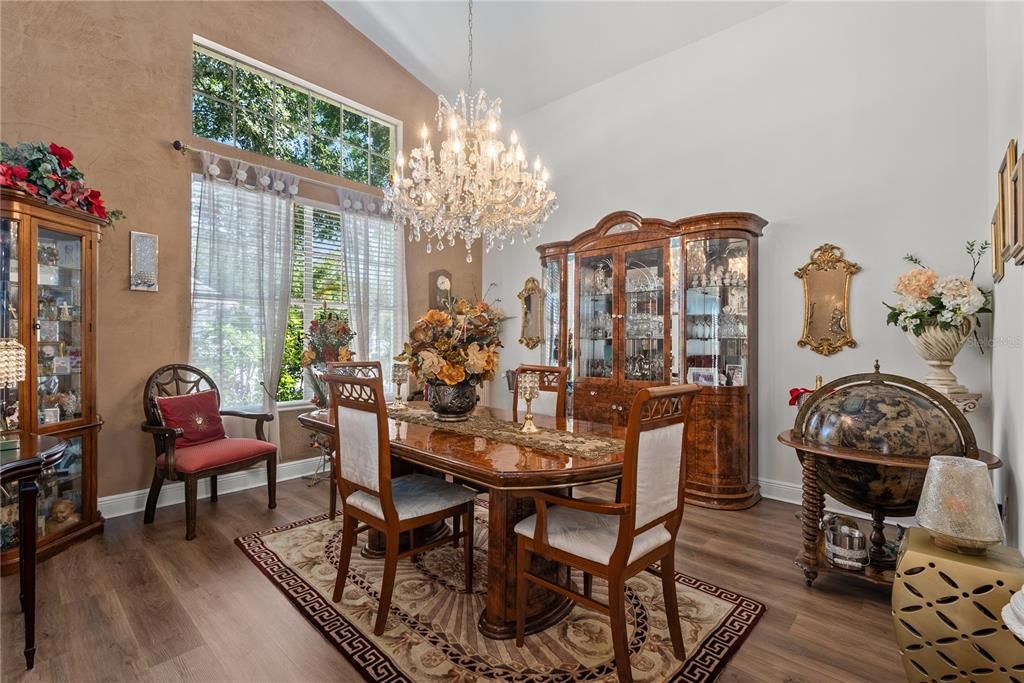 En Venta: $499,000 (3 camas, 2 baños, 1921 Pies cuadrados)