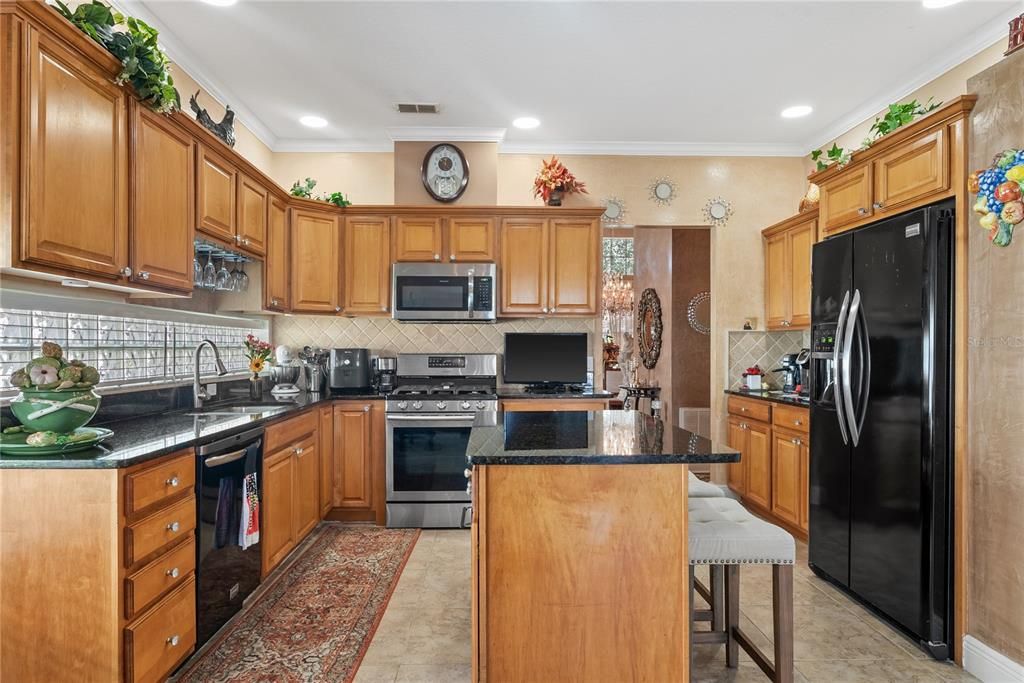 En Venta: $499,000 (3 camas, 2 baños, 1921 Pies cuadrados)