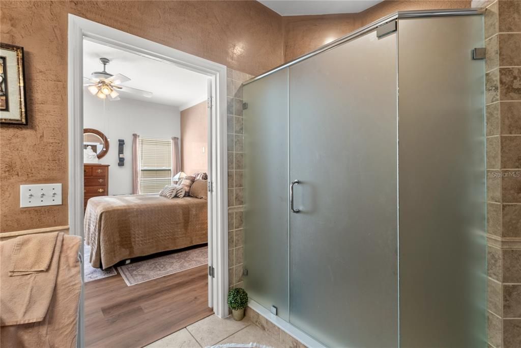 En Venta: $499,000 (3 camas, 2 baños, 1921 Pies cuadrados)