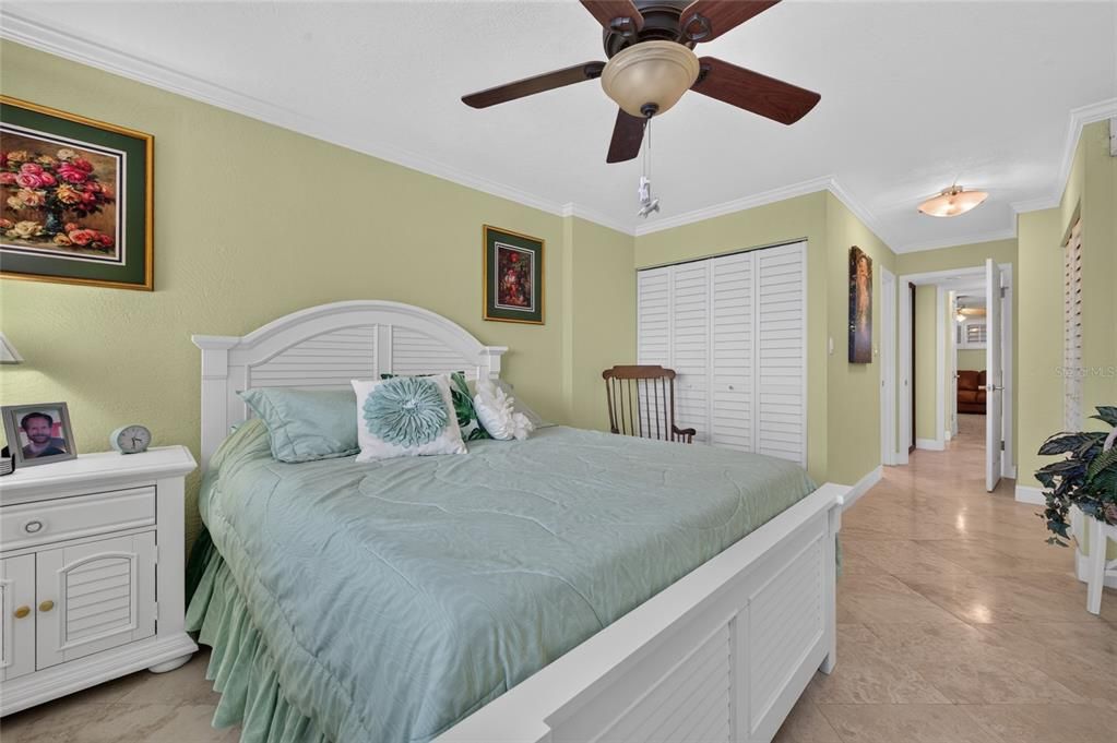 For Sale: $399,000 (2 beds, 2 baths, 1200 Square Feet)