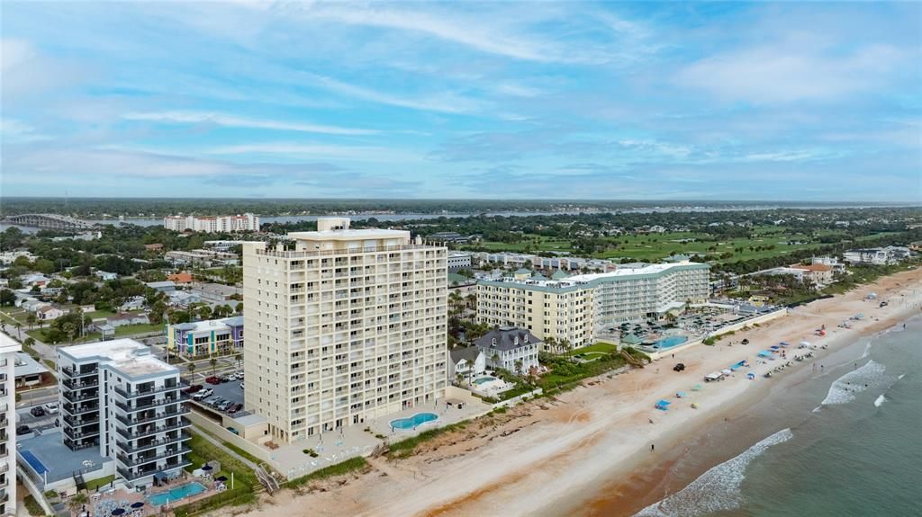 For Sale: $399,000 (2 beds, 2 baths, 1200 Square Feet)