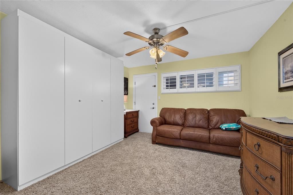 For Sale: $399,000 (2 beds, 2 baths, 1200 Square Feet)