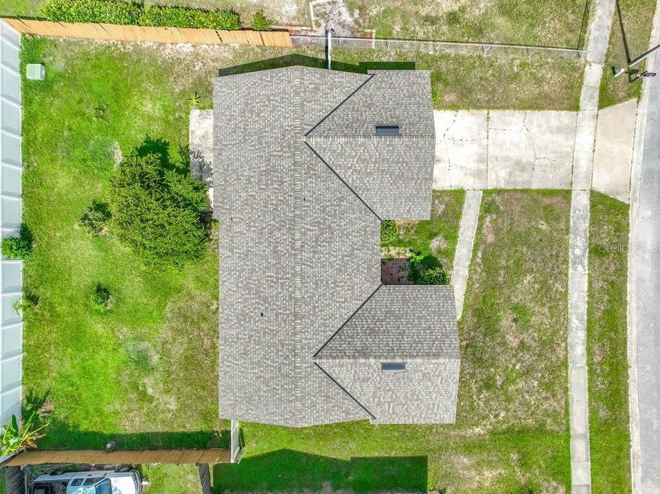 На продажу: $364,900 (3 спален, 2 ванн, 1326 Квадратных фут)