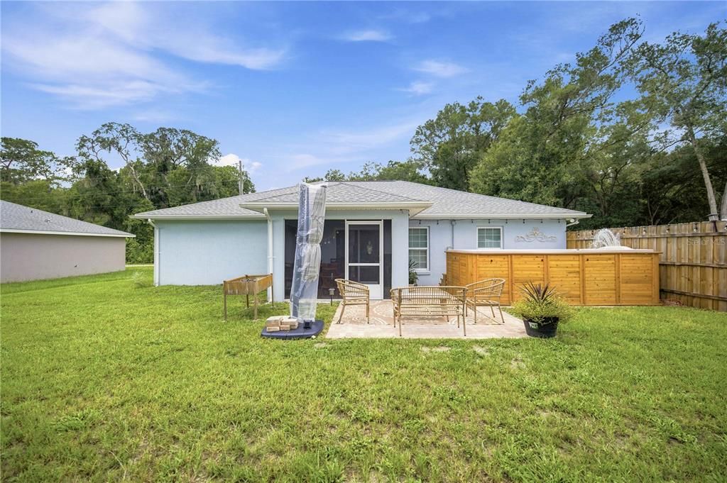На продажу: $244,900 (3 спален, 2 ванн, 1288 Квадратных фут)