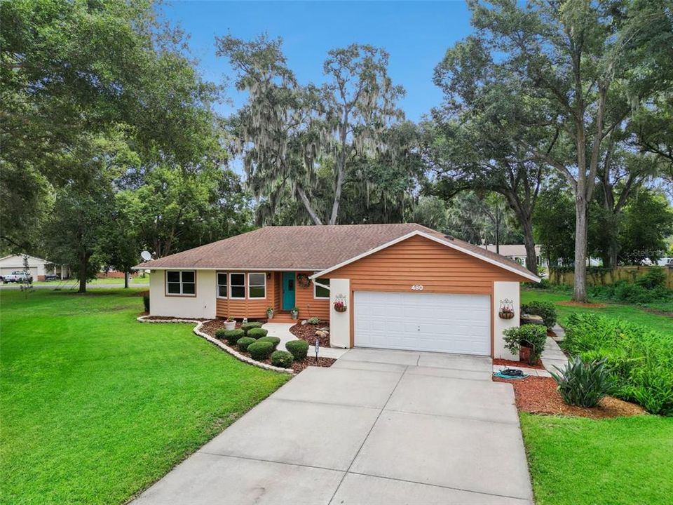 For Sale: $380,900 (3 beds, 2 baths, 1909 Square Feet)