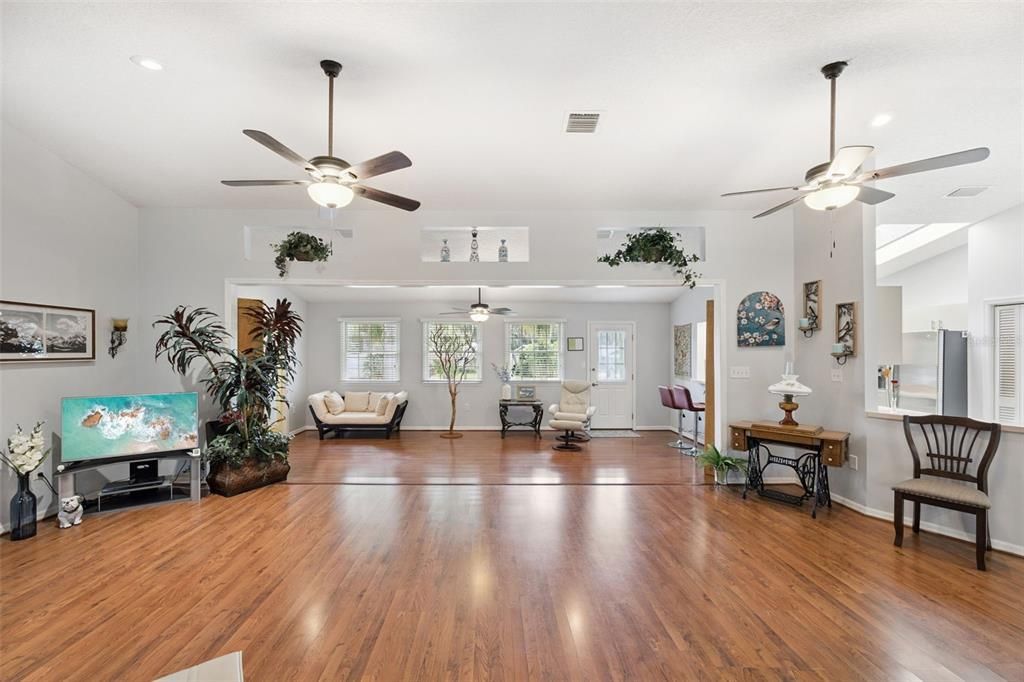 For Sale: $380,900 (3 beds, 2 baths, 1909 Square Feet)