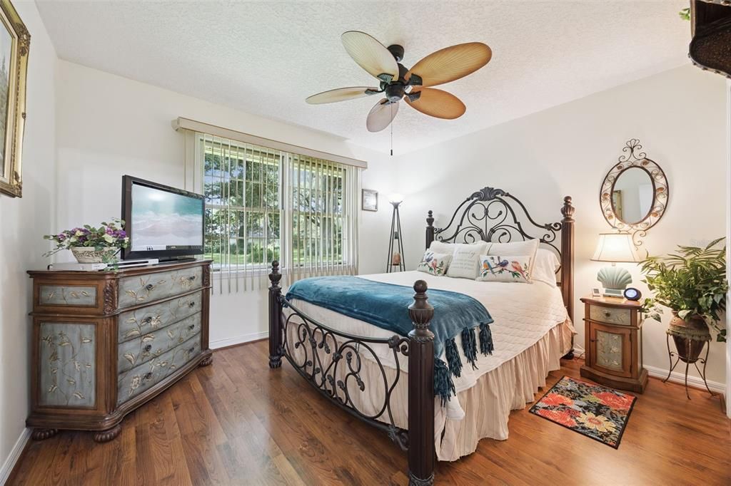 For Sale: $380,900 (3 beds, 2 baths, 1909 Square Feet)
