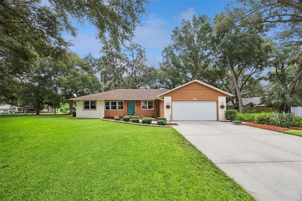 For Sale: $380,900 (3 beds, 2 baths, 1909 Square Feet)