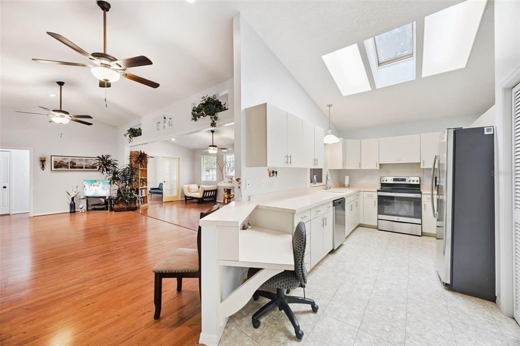 For Sale: $380,900 (3 beds, 2 baths, 1909 Square Feet)
