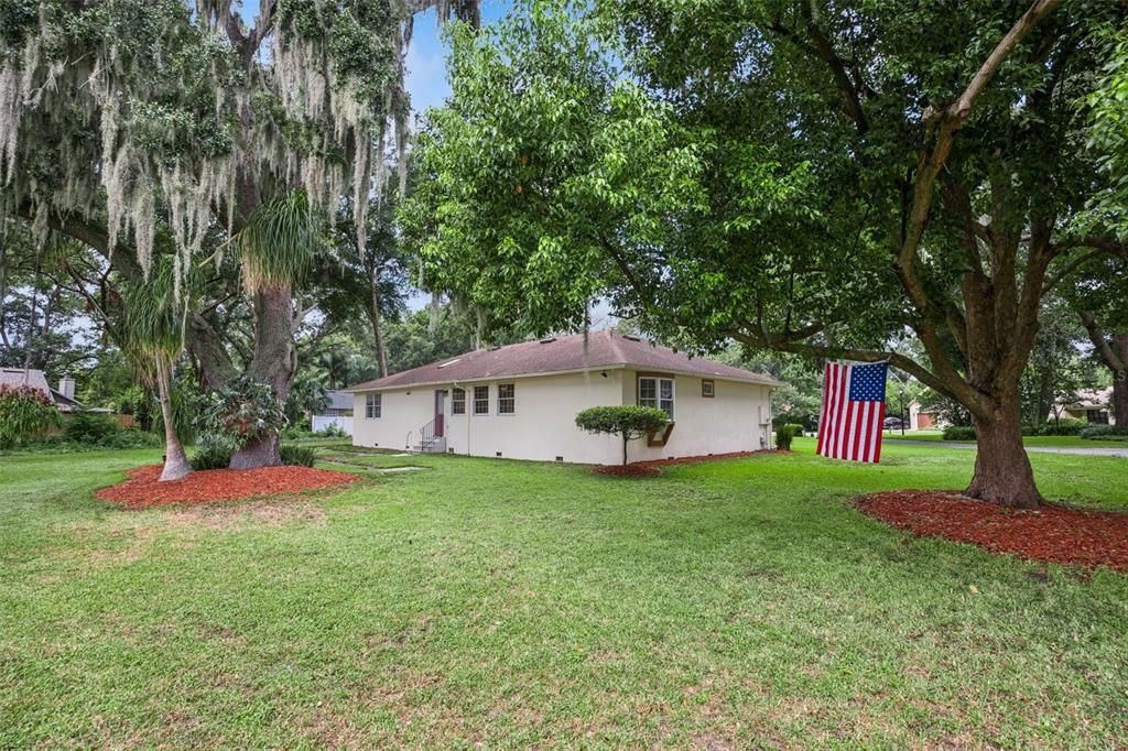 For Sale: $380,900 (3 beds, 2 baths, 1909 Square Feet)
