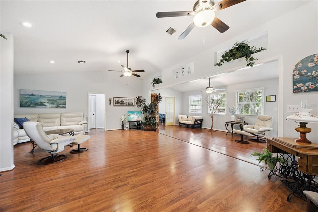 For Sale: $380,900 (3 beds, 2 baths, 1909 Square Feet)