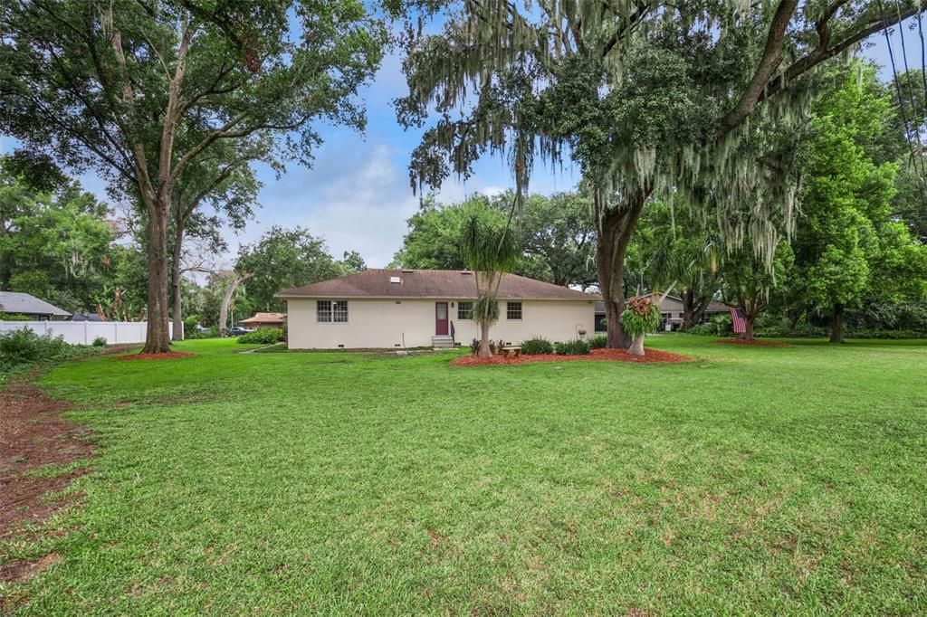 For Sale: $380,900 (3 beds, 2 baths, 1909 Square Feet)