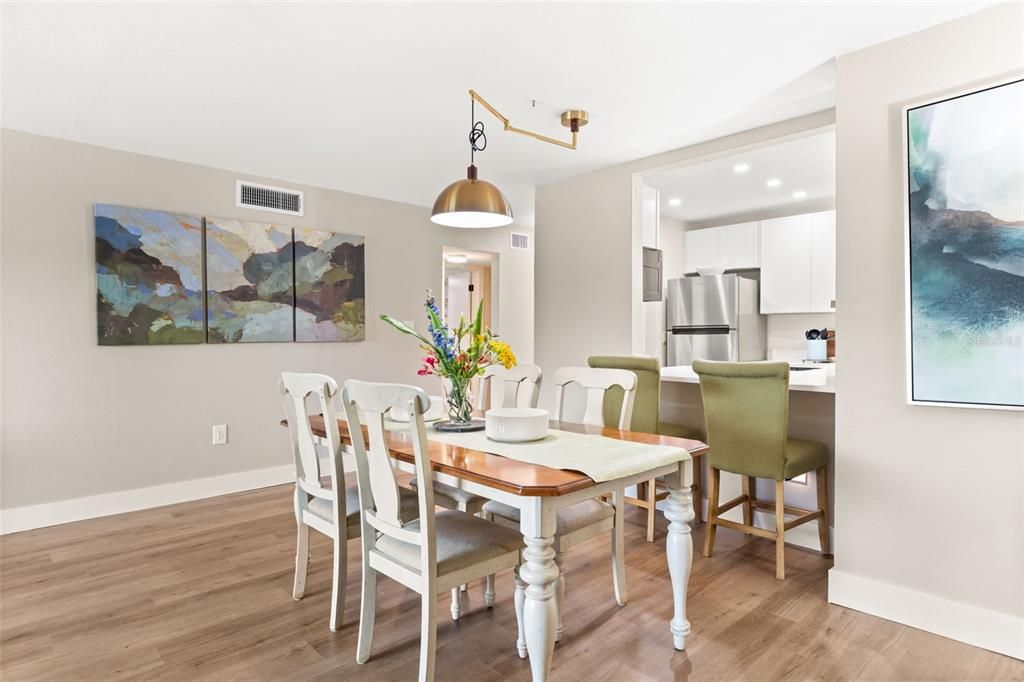 For Sale: $139,900 (1 beds, 1 baths, 1000 Square Feet)