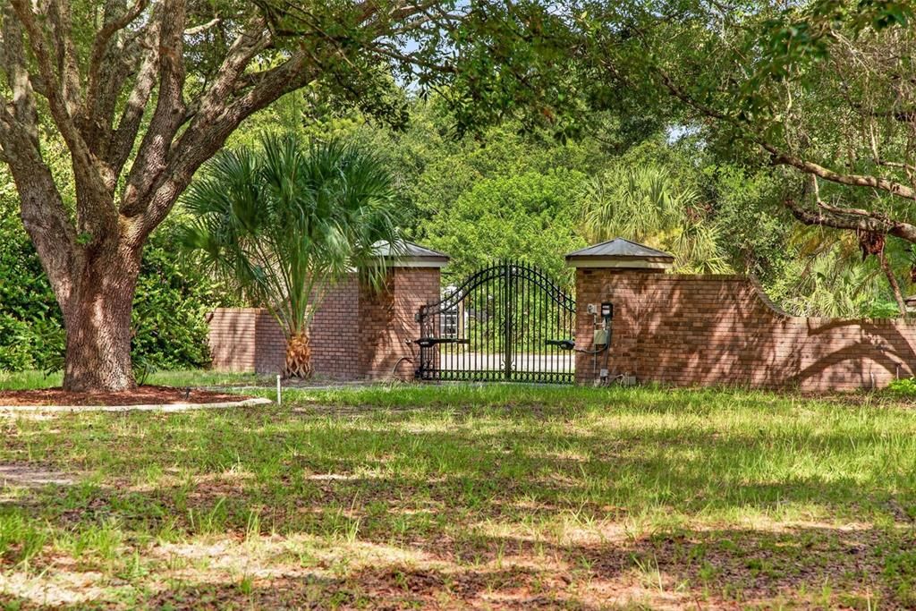 En Venta: $945,000 (4 camas, 3 baños, 2916 Pies cuadrados)