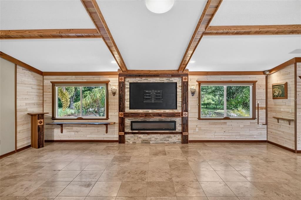 En Venta: $945,000 (4 camas, 3 baños, 2916 Pies cuadrados)