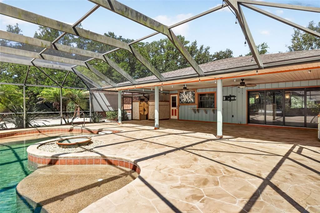 En Venta: $945,000 (4 camas, 3 baños, 2916 Pies cuadrados)