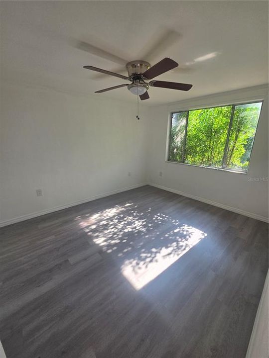 В аренду: $1,600 (2 спален, 2 ванн, 1200 Квадратных фут)
