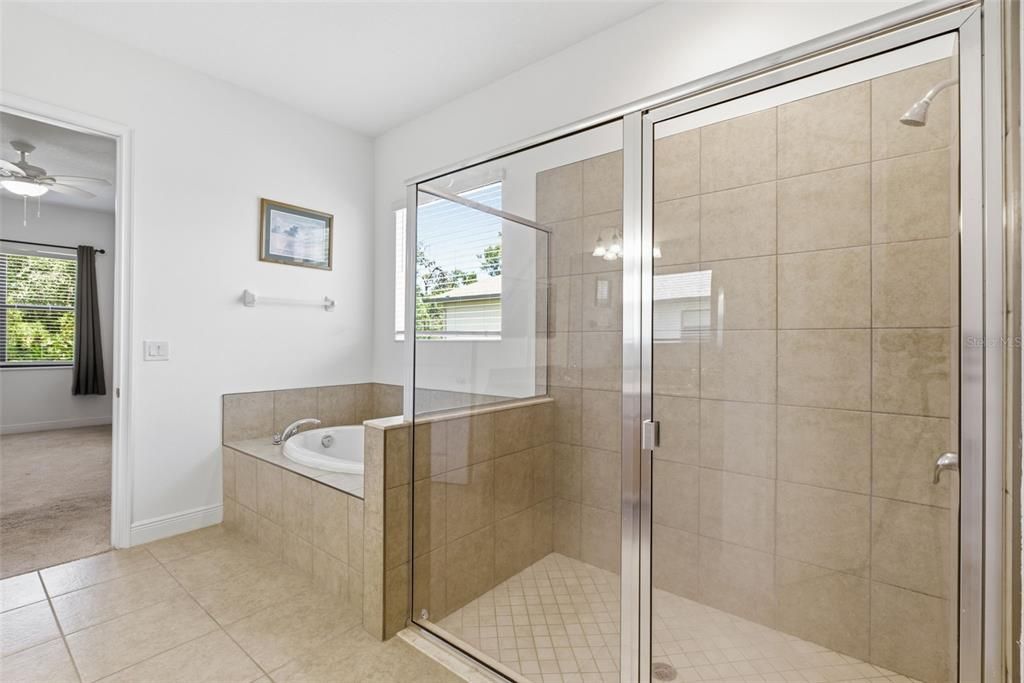 На продажу: $594,999 (3 спален, 3 ванн, 2588 Квадратных фут)