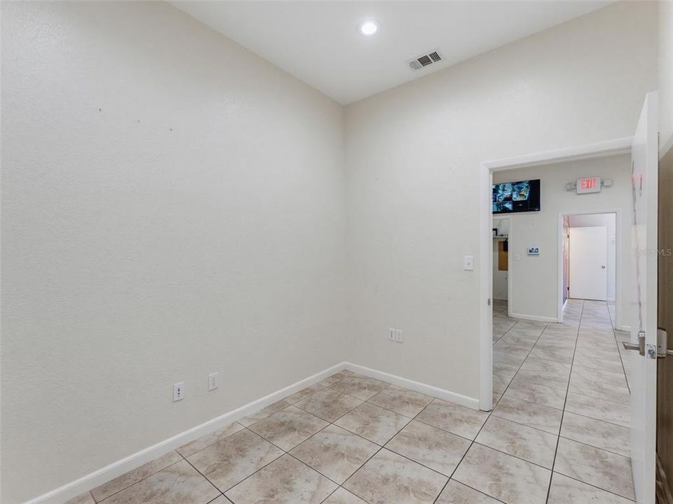 En Venta: $749,000 (0 camas, 0 baños, 4240 Pies cuadrados)