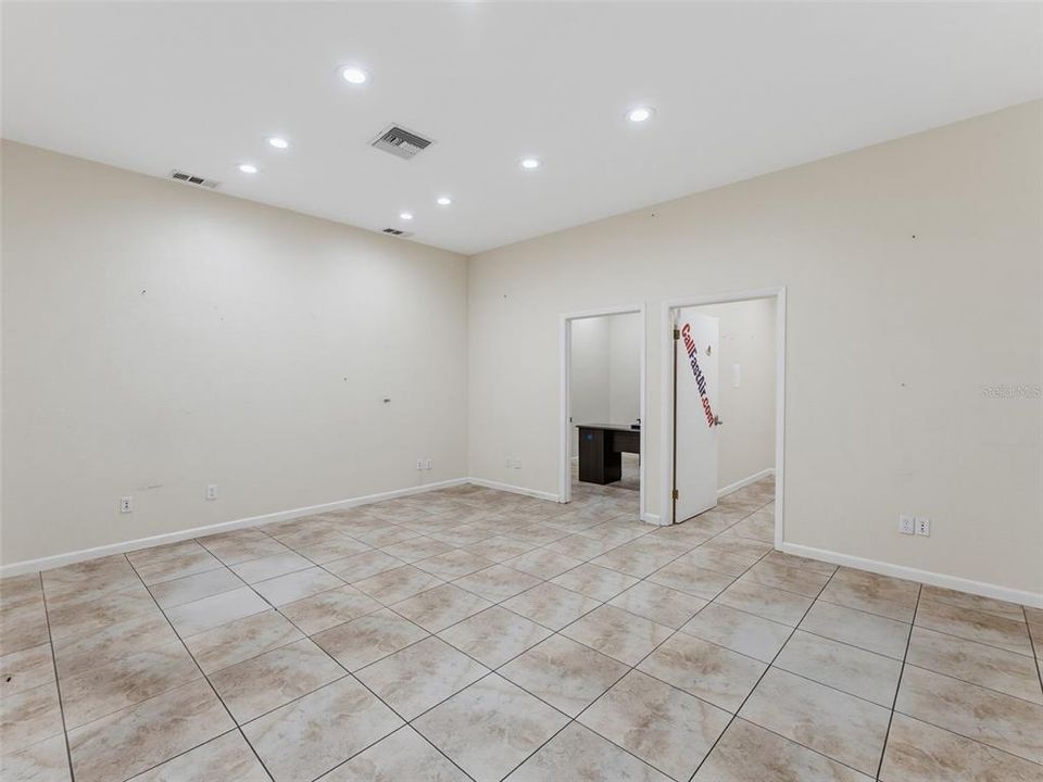 En Venta: $749,000 (0 camas, 0 baños, 4240 Pies cuadrados)