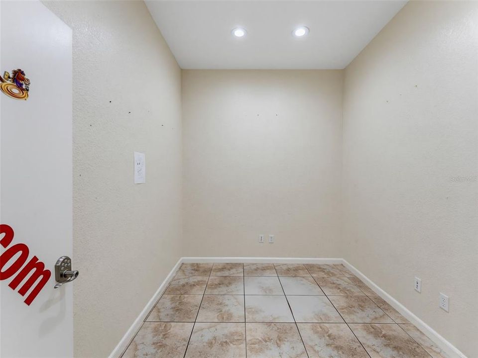 En Venta: $749,000 (0 camas, 0 baños, 4240 Pies cuadrados)