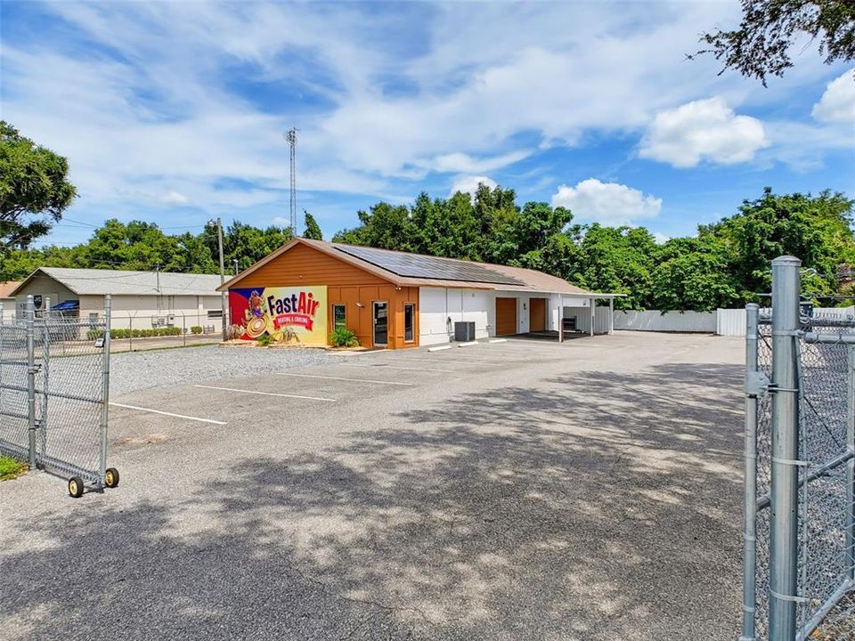 En Venta: $749,000 (0 camas, 0 baños, 4240 Pies cuadrados)