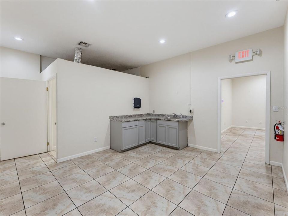 En Venta: $749,000 (0 camas, 0 baños, 4240 Pies cuadrados)