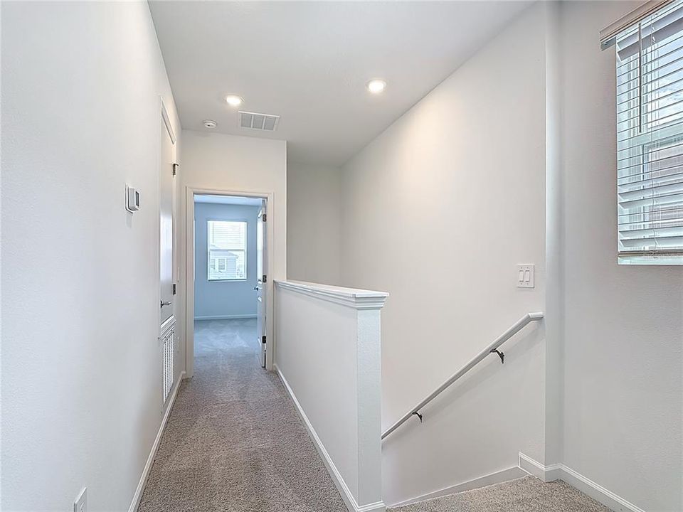В аренду: $2,350 (3 спален, 2 ванн, 1802 Квадратных фут)