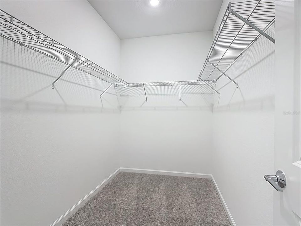В аренду: $2,350 (3 спален, 2 ванн, 1802 Квадратных фут)