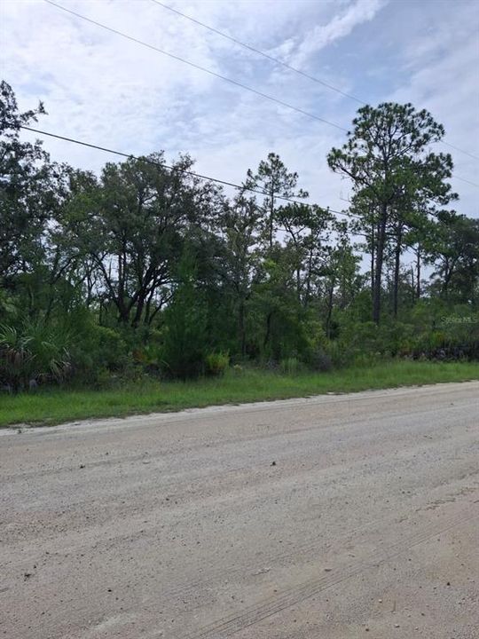 待售: $37,900 (0.52 acres)