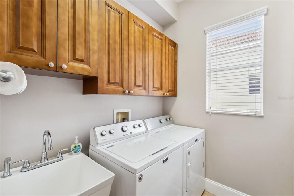 En Venta: $650,000 (5 camas, 3 baños, 3609 Pies cuadrados)