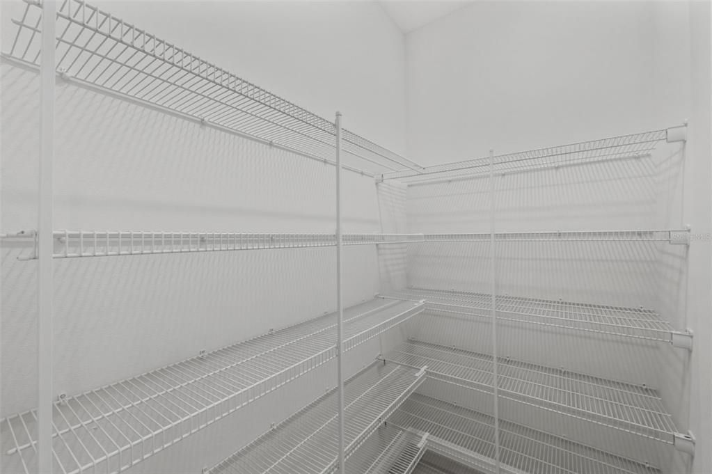 На продажу: $751,999 (5 спален, 4 ванн, 3835 Квадратных фут)