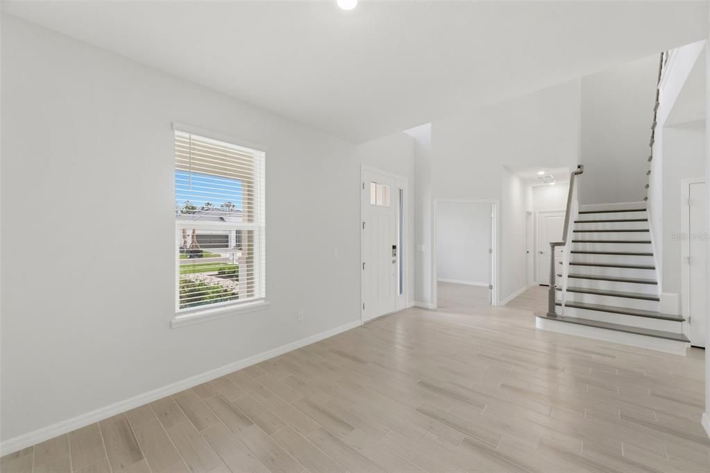 На продажу: $751,999 (5 спален, 4 ванн, 3835 Квадратных фут)