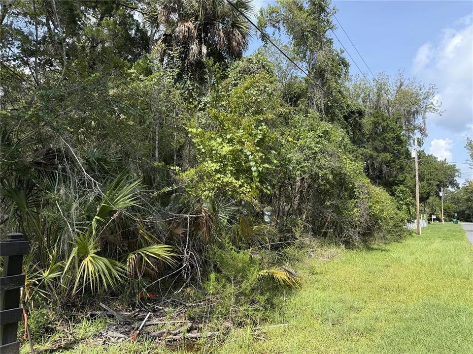 На продажу: $40,000 (0.47 acres)