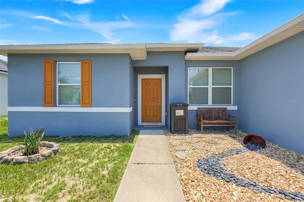 En Venta: $280,000 (4 camas, 2 baños, 1747 Pies cuadrados)