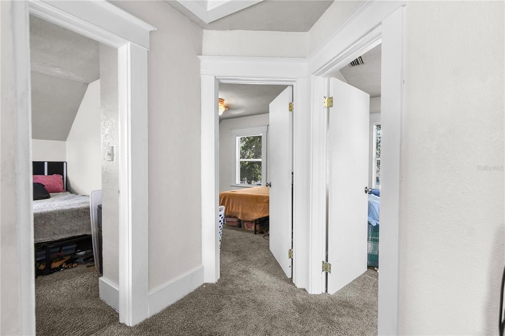 На продажу: $399,900 (3 спален, 2 ванн, 1564 Квадратных фут)