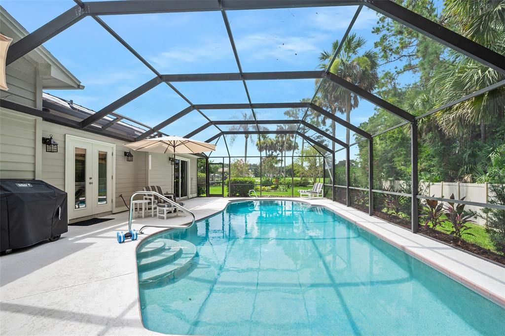 Activo con contrato: $439,000 (2 camas, 2 baños, 2430 Pies cuadrados)