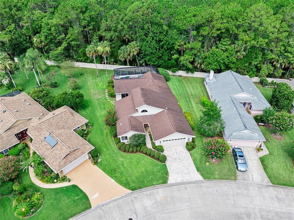 Activo con contrato: $439,000 (2 camas, 2 baños, 2430 Pies cuadrados)