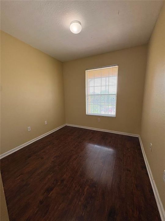 For Rent: $1,800 (3 beds, 2 baths, 1408 Square Feet)