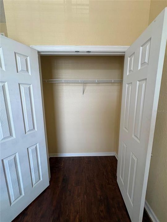 For Rent: $1,800 (3 beds, 2 baths, 1408 Square Feet)