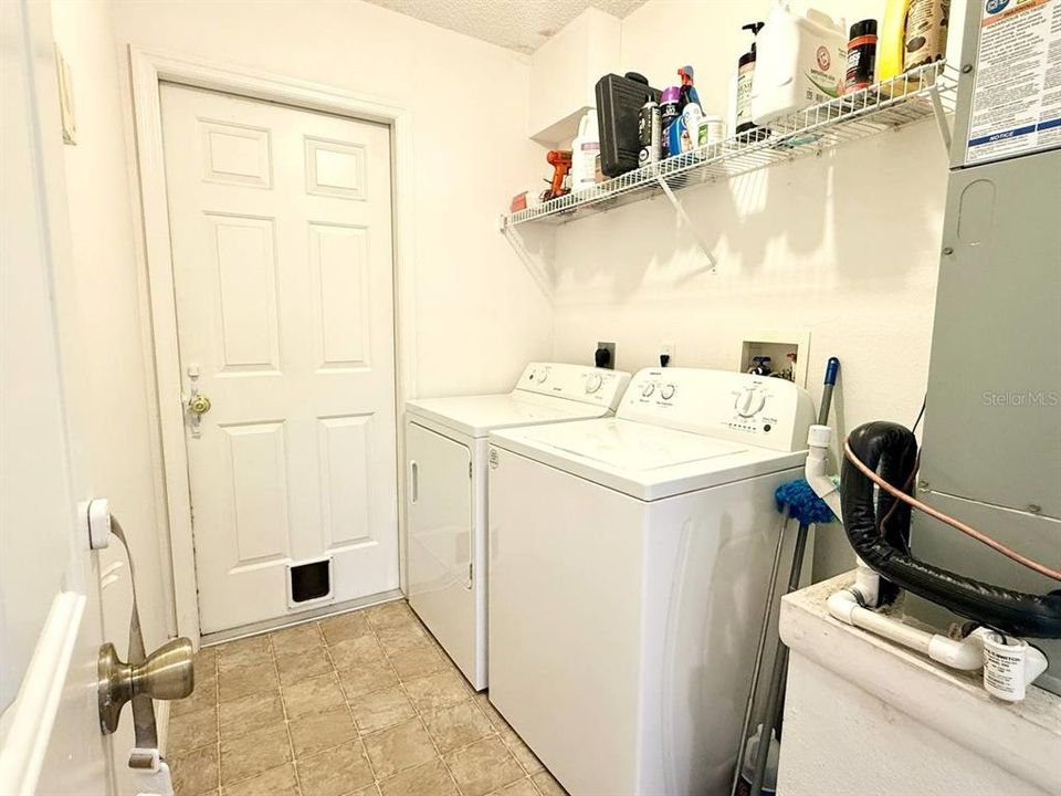 For Sale: $289,999 (3 beds, 2 baths, 1504 Square Feet)