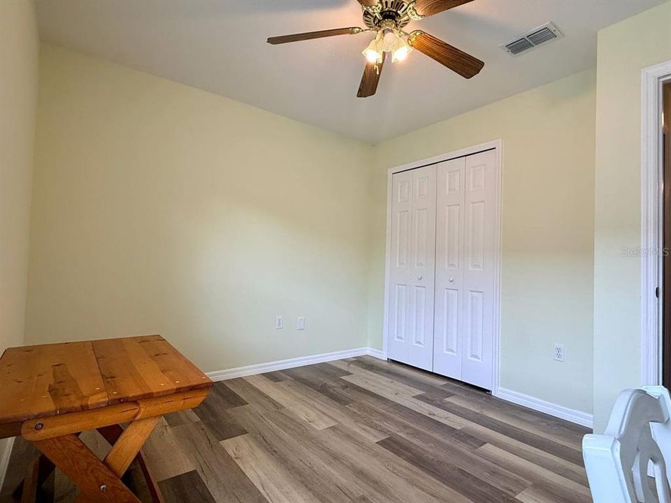 For Sale: $289,999 (3 beds, 2 baths, 1504 Square Feet)