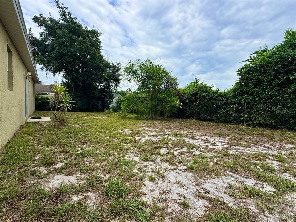 For Sale: $289,999 (3 beds, 2 baths, 1504 Square Feet)