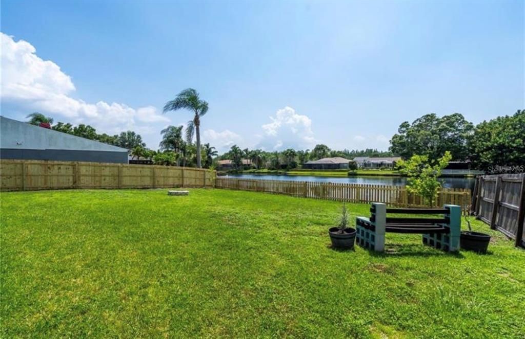 For Rent: $3,190 (4 beds, 2 baths, 1950 Square Feet)