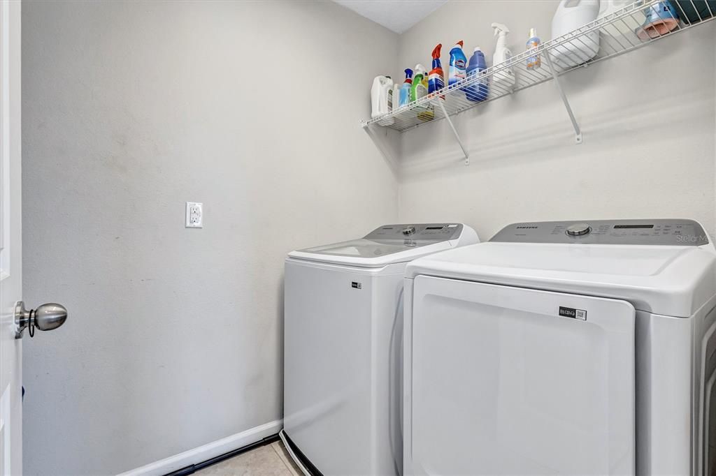 En Venta: $375,000 (3 camas, 2 baños, 1755 Pies cuadrados)